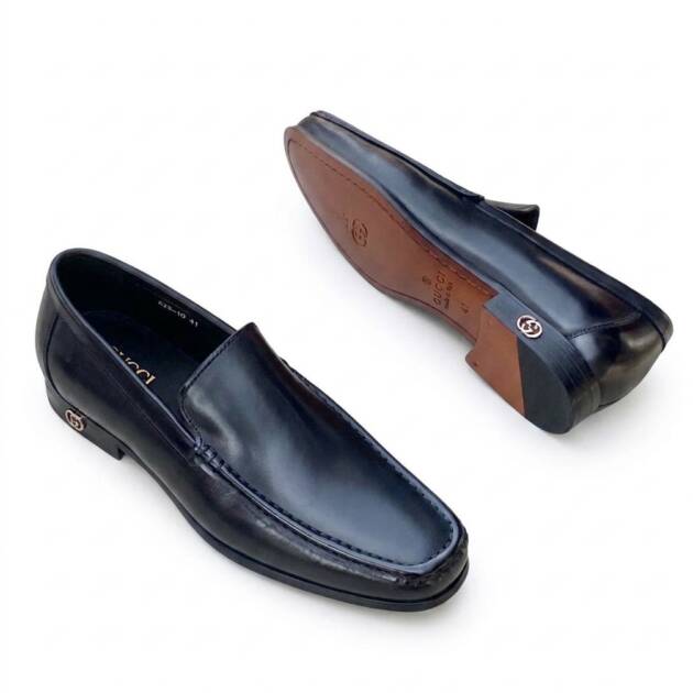 Gucci Leather Venetian Loafers with Interlocking G Emblem