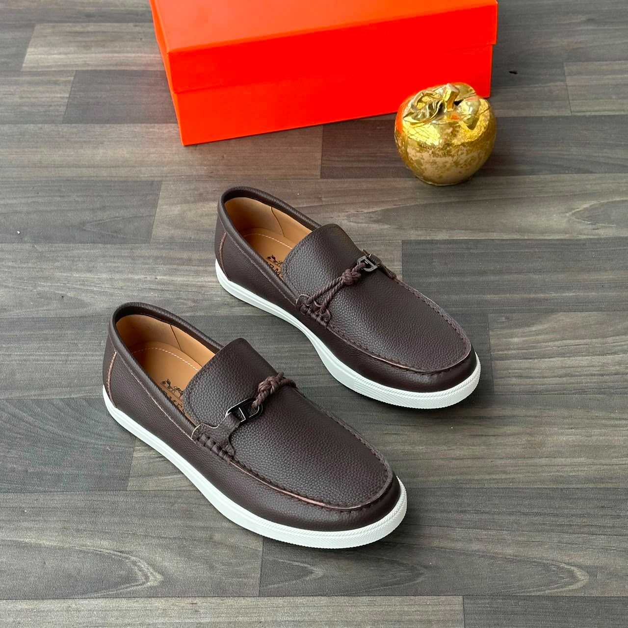 Men’s Classic Brown Leather Tassel Slip-On Shoes