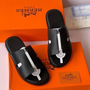 Hermès “Izmir” Black Leather Slide