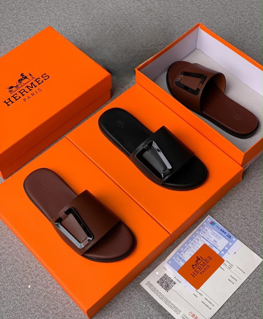 Hermès Men’s Metal Buckle Leather Slide (Black & Brown)